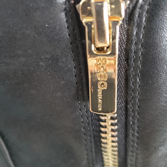 BCBG Generation 8.5 - Picture 6 of 11